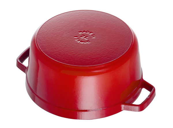 Кокот круглый 28 см 6,7 л, вишневый, Staub La Cocotte (1102806) Кокот круглый 28 см 6,7 л, вишневый, Staub La Cocotte (1102806)