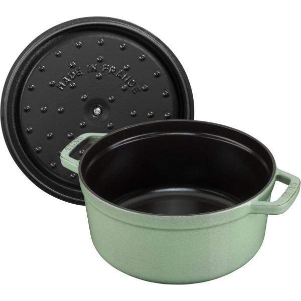 Кокот круглый 20 см 2,2 л, шалфей, Staub La Cocotte (11020115) Кокот круглый 20 см 2,2 л, шалфей, Staub La Cocotte (11020115)