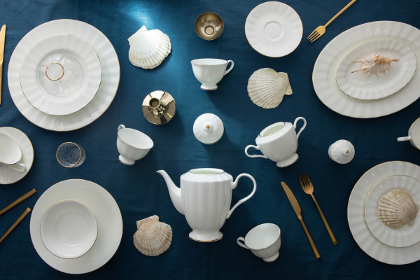 Сервиз столовый Золотая лента 24 предмета (Нега), Императорский фарфоровый завод 81.30714.00.1 Сервиз столовый Золотая лента 24 предмета (Нега), Императорский фарфоровый завод 81.30714.00.1