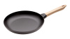 Сковорода круглая 28 см, с деревянной ручкой Staub, черная (12242823)