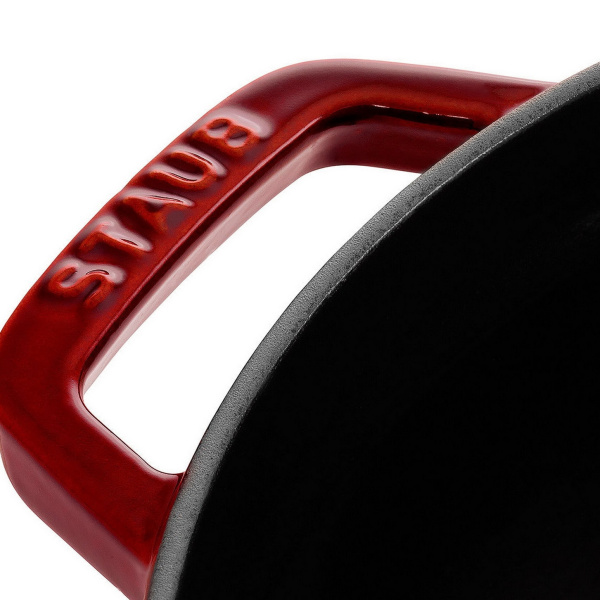 Кокот круглый, 28 см 6,7 л, гранатовый, Staub La Cocotte (1102887) Кокот круглый, 28 см 6,7 л, гранатовый, Staub La Cocotte (1102887)