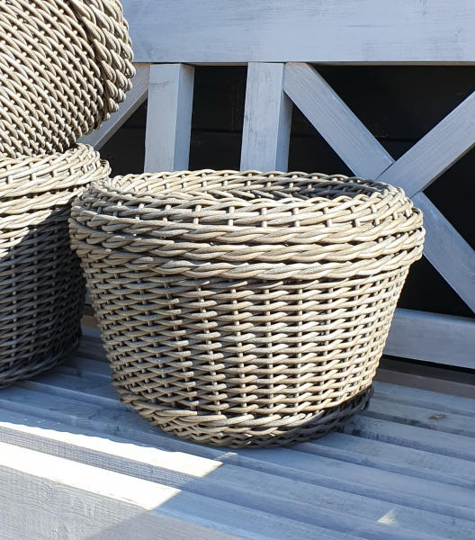 Кашпо для цветов из ротанга 12 л, форма Стаканчик с декором, цвет Венеция