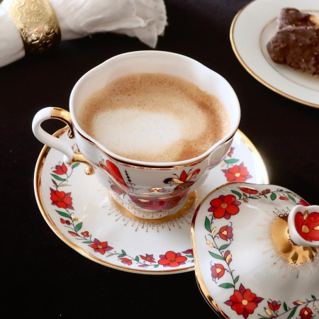 Чашка чайная с блюдцем и с крышкой, Сувенир (Подарочная-2) Императорский фарфоровый завод (ИФЗ) 81.10319.00.1