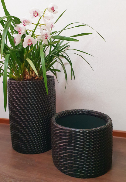 Кашпо для цветов из ротанга 20 л, форма Цилиндр низкий, цвет венге, тиснение кожа