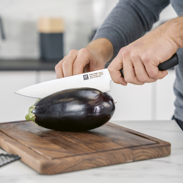 Нож поварской 200 мм ZWILLING Now S, Zwilling J.A. Henckels (54541-201) Нож поварской 200 мм ZWILLING Now S, Zwilling J.A. Henckels (54541-201)