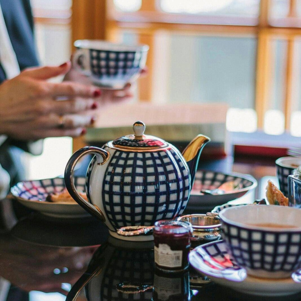 Сервиз чайный Кобальтовая клетка 20 предметов (Тюльпан), Императорский фарфоровый завод (ЛФЗ) 81.15116.01.1