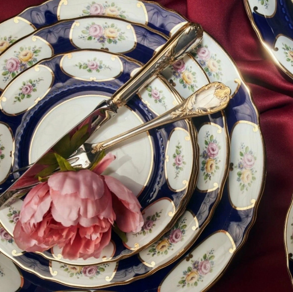 Блюдо для хлеба 33,5 см, Розовый цветок кобальт Соната 07112816-0419, Leander Блюдо для хлеба 33,5 см, Розовый цветок кобальт Соната 07112816-0419, Leander