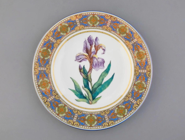 Тарелка декоративная 270 мм Нежный Ирис (форма Европейская), Императорский фарфоровый завод (ИФЗ) 81.32770.00.1