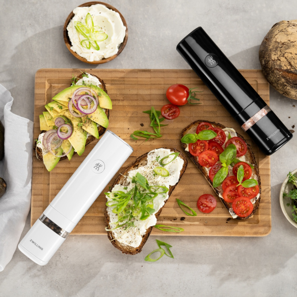 Набор электрических мельниц для специй, соли/перца, 2 предмета, с подсветкой,  ZWILLING ENFINIGY(53103-702) Набор электрических мельниц для специй, соли/перца, 2 предмета, с подсветкой,  ZWILLING ENFINIGY(53103-702)