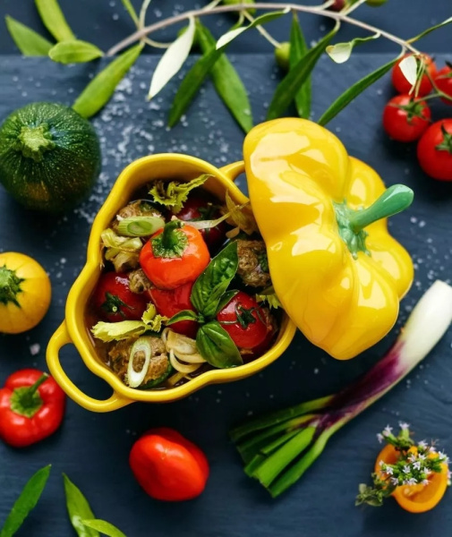 Кокот мини Перец 12 см 0,5 л, Staub Ceramic, желтый (40500-324) Кокот мини Перец 12 см 0,5 л, Staub Ceramic, желтый (40500-324)