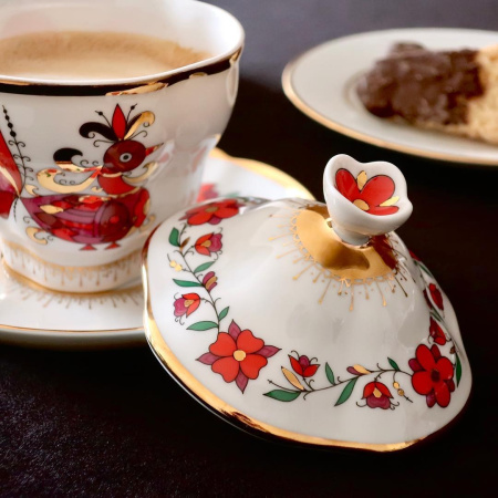 Чашка чайная с блюдцем и с крышкой, Сувенир (Подарочная-2) Императорский фарфоровый завод (ИФЗ) 81.10319.00.1
