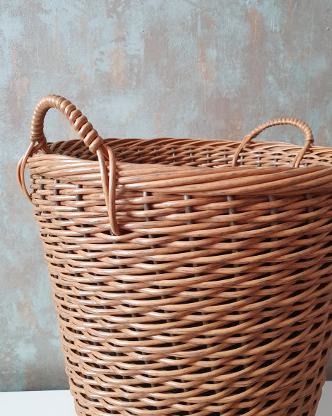 Кашпо для цветов 30 л уличное, с ручками, цвет Бук, ротанг, форма Конус