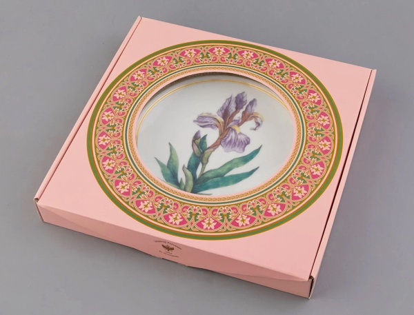 Тарелка декоративная 270 мм Нежный Ирис (форма Европейская), Императорский фарфоровый завод (ИФЗ) 81.32770.00.1