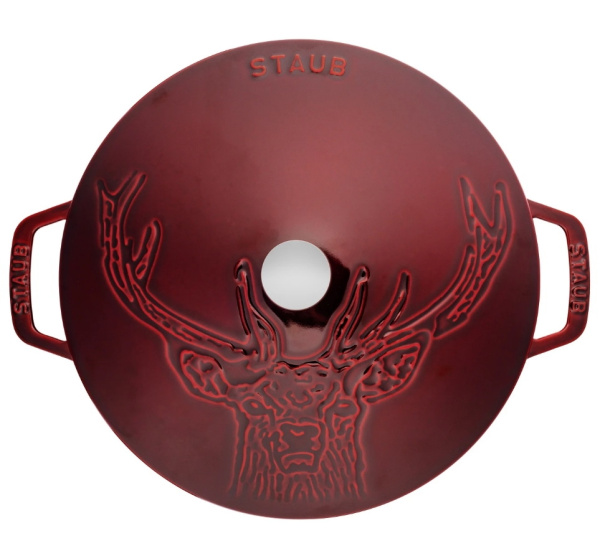 Кокот 26 см, 4,9 л, Олень, гранатовый, Staub La Cocotte (11272687) Кокот 26 см, 4,9 л, Олень, гранатовый, Staub La Cocotte (11272687)