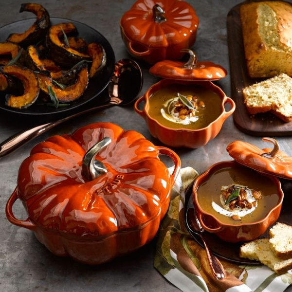 Кокот мини Тыква 12,2 см 0,5 л, Staub Ceramic, корица (40511-555) Кокот мини Тыква 12,2 см 0,5 л, Staub Ceramic, корица (40511-555)