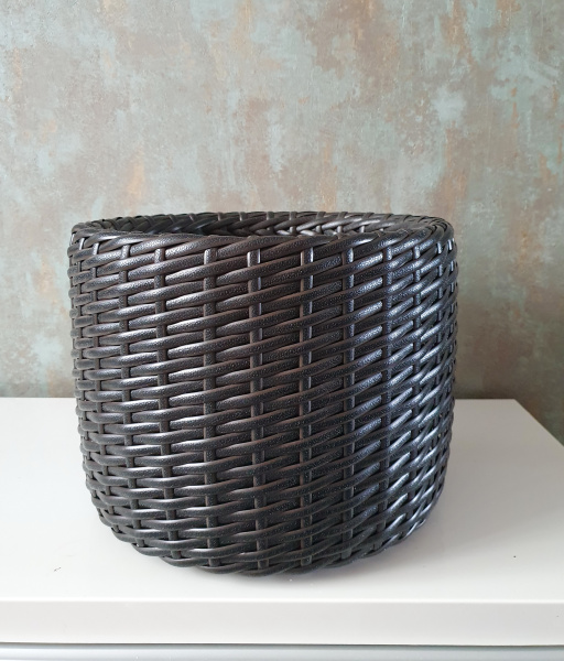 Кашпо для цветов 12 л, из ротанга, форма Цилиндр низкий, цвет венге, тиснение кожа