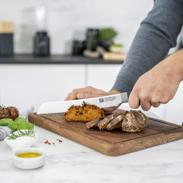 Нож для хлеба 200 мм ZWILLING Now S, Zwilling J.A. Henckels (54546-201) Нож для хлеба 200 мм ZWILLING Now S, Zwilling J.A. Henckels (54546-201)