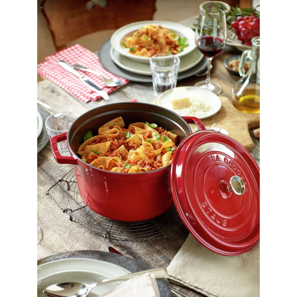 Кокот круглый высокий 24 см 4,7 л, Staub, вишневый (12502406) Кокот круглый высокий 24 см 4,7 л, Staub, вишневый (12502406)